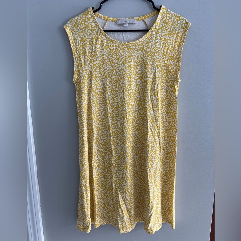 LOFT Yellow Floral Mini Dress Size Small Petite Casual